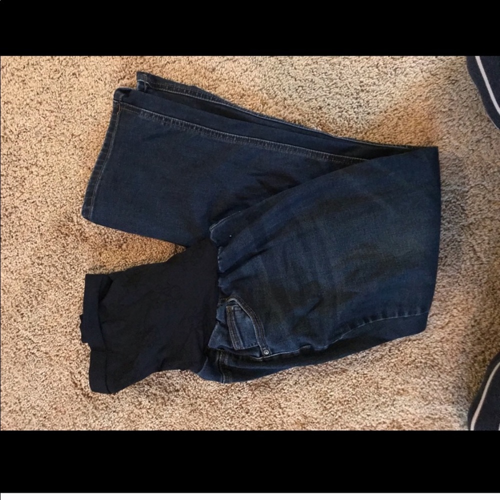 Jessica’s Simpson Maternity Crops